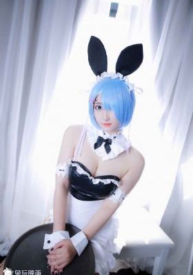 办公室的超短裙女教师_DVD韩国电影在线观看